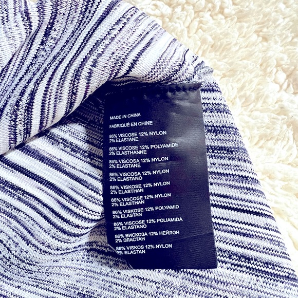 NEW! Club Monaco- skirt - Picture 3 of 3